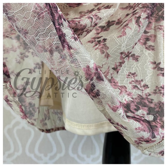 Classic French Lace Mini Dress - Picture 8 of 12